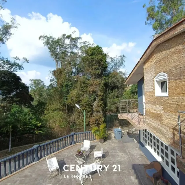 Venta De Casa Los Castores, San Antonio De Los Altos, La Redoma Am