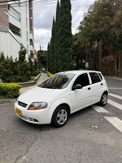Chevrolet Aveo 1.4 Five