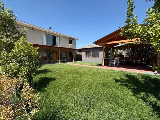 Hermosa Casa 6 Dormitorios Cacique Colin Terreno 786 M2