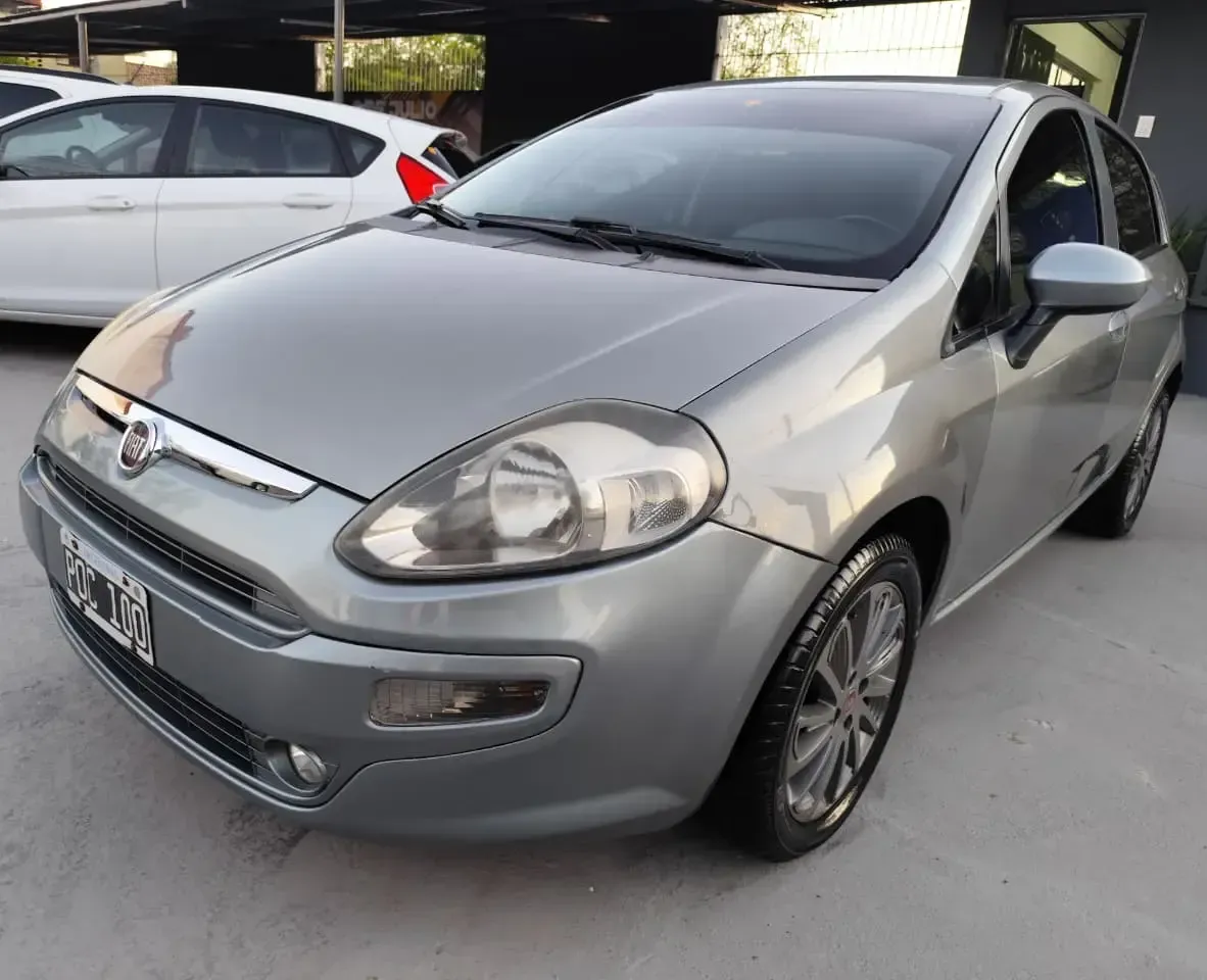 Fiat Punto 1.6 Gasoline Uconnect + Navigation