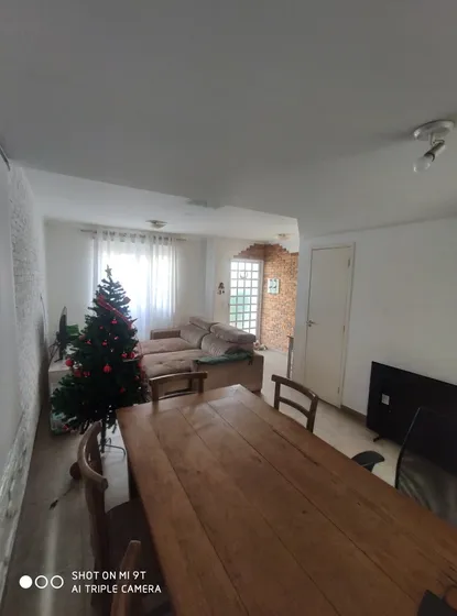 Vende-se Casa 3 Dorm Em Condomínio Fechado 