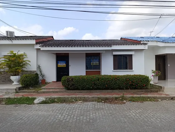 Casa En Arriendo Urb Villanueva, Montería