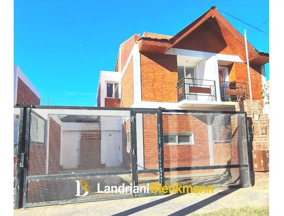 Duplex En Cinco Saltos