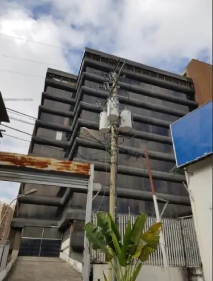 Alquilo Galpón En Boleíta Sur
