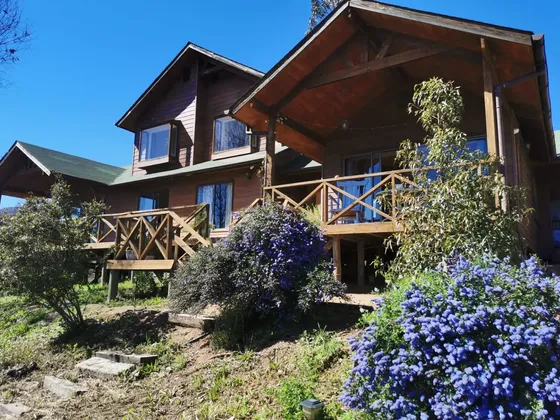 Maravillosa Casa En Terreno Semi Plano. Regularizada-casabla