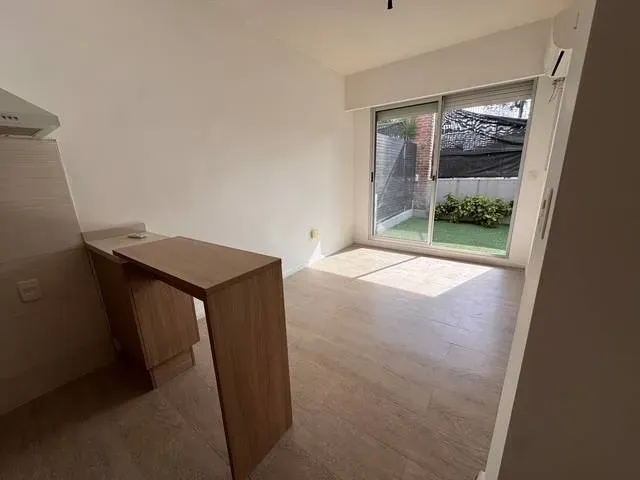 Alquiler De Apartamento Con 2 Dormitorios En La Blanqueada · Foto 1