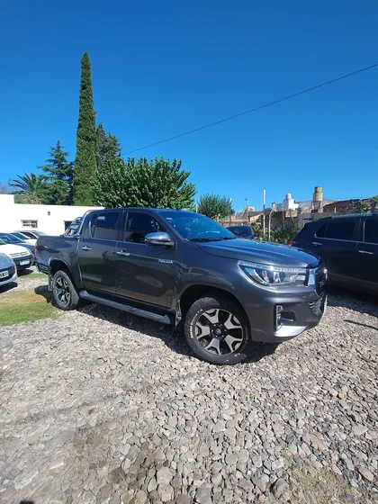 Toyota Hilux 2.8 Cd Srx 177cv 4x2 At
