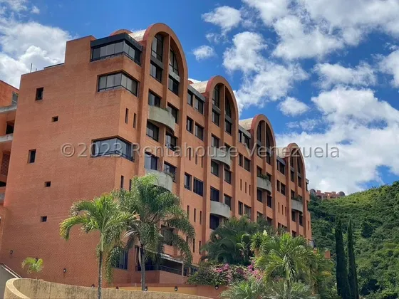 Exclusiva Planta Baja En Lomas De La Alameda 24-29015