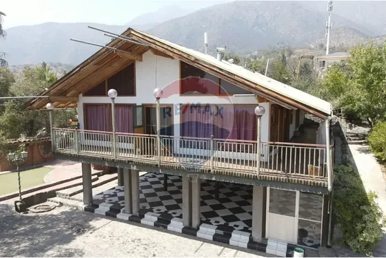 Casa De Lujo: 10d/9b En La Florida, Santiago