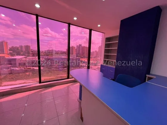 Erika Armeya Vende, Oficina En La Avenida Los Leones De Barquisimeto. Flex: 25-1417