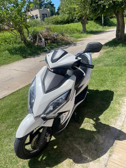 Moto Honda Elite 125