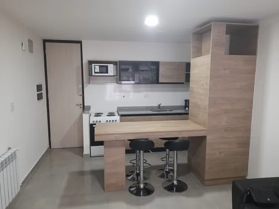 Departamento  1 Dormitorio Dueño Vende, Totalmente Amoblado, Wifi; Seguridad 24hs, Con Cochera, Oportunidad, Paseo Quatro Zona Centro