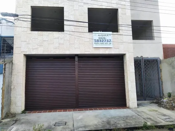 Local En Alquiler Prolongación Cedeño - Mercado Viejo (2974)