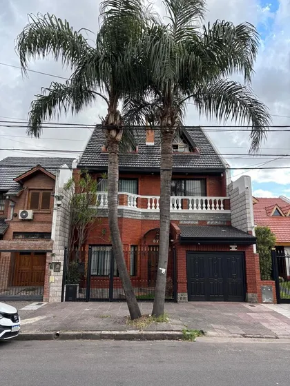 Casa A La Venta En Timoteo Gordillo Al 800