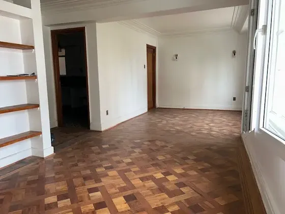 Rebajado!!!, Amplio Remodelado En Plaza Italia, Providencia