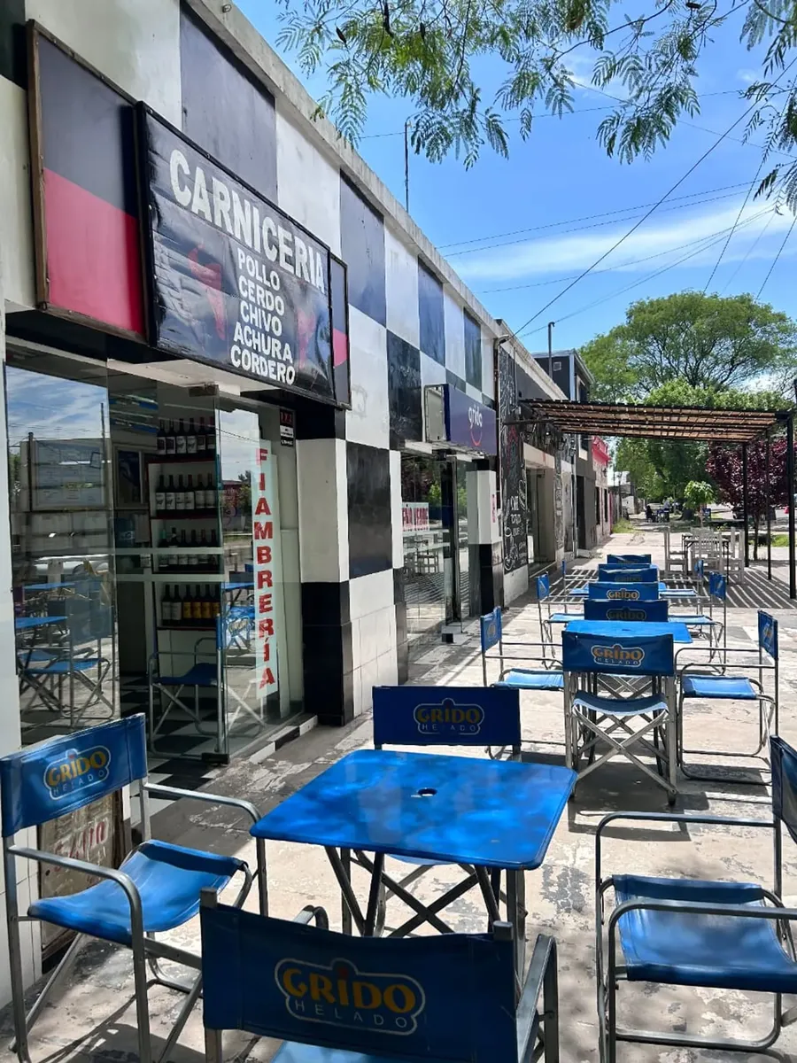 Important Commercial Property for Sale - Rama Caída