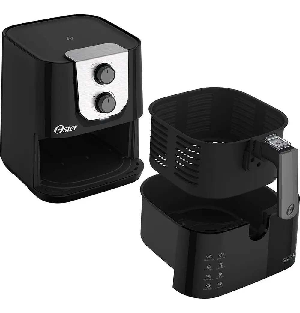Fritadeira Oster Black Perform 4,5L com o cesto de fritura totalmente removido da base