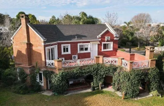 Casa En  Villa Olivos 