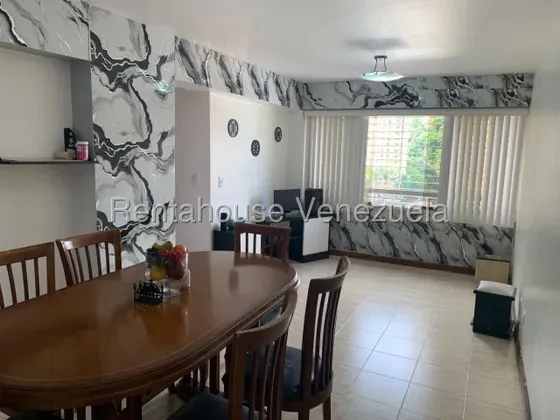 Jg Cod Flex 26-22272 Se Alquila Bello Y Actualizado Apartamento En El Paraiso