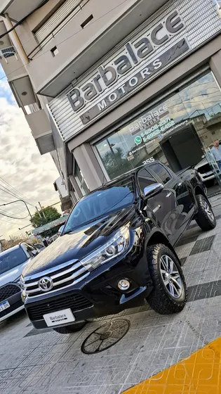 Toyota Hilux Pick-up 2.8 Cd Srx 177cv 4x4