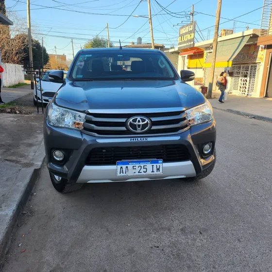 Toyota Hilux Pick-up 2.4 Cd Sr 150cv 4x2