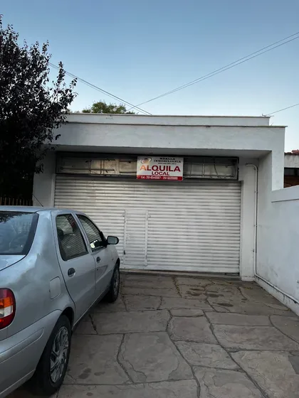 Excelente Local En Ubicación Inmejorable 