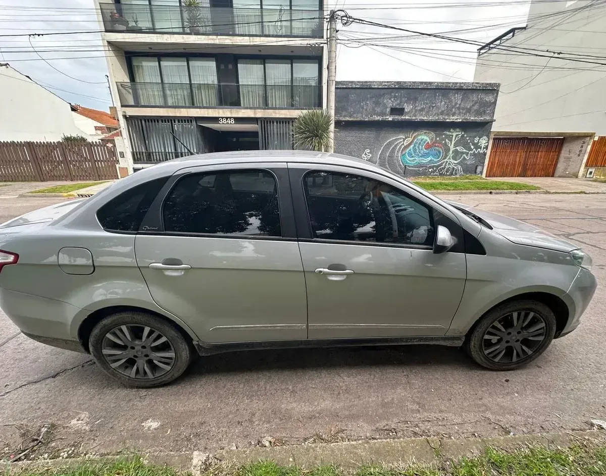 Fiat Grand Siena 1.6 Essence 115cv