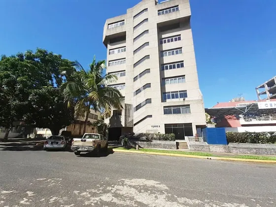 Oficina En Ferrocasa, Campo B