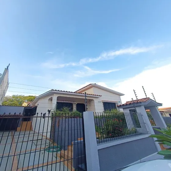 Casa Quinta En Venta En Urbanizacion El Parral Valencia. St