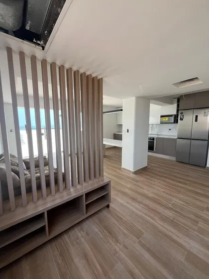 Se Vende Apartamento En Lecheria, Conjunto Residencial Vista Larga - Avenida Americo Vespuccio- Amplia Terraza Con Hermosa Vista Al Mar 