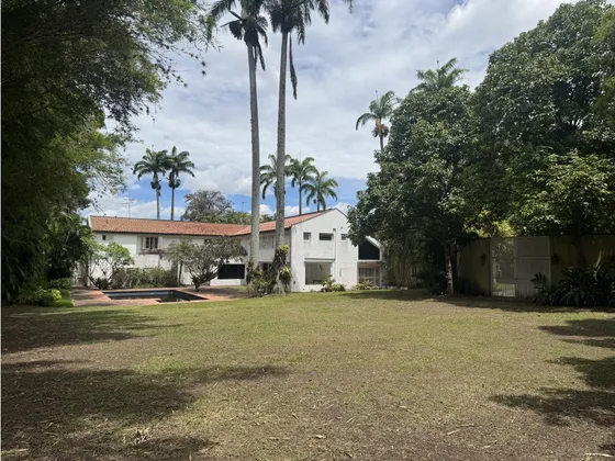 Se Vende Casa 3000m2 5h+3s/5b+3s/8p Los Chorros