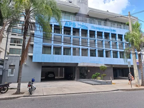 Rento  Excelente Local  Comercial En Piantini