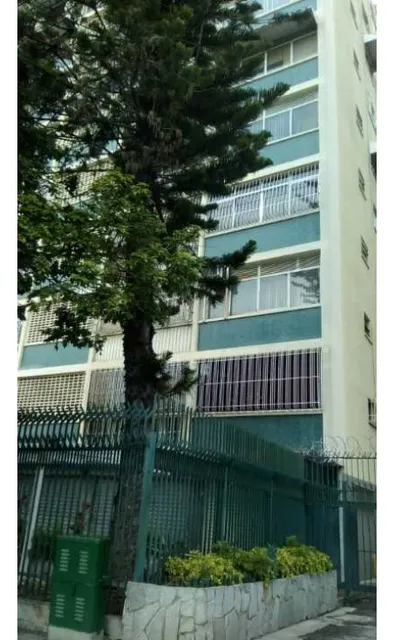 Alquilo Oficina 85m2 Altamira 9887