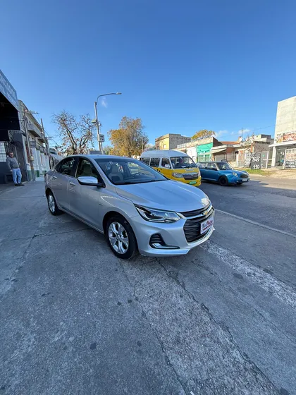 Chevrolet Onix Plus 1.0t Premier