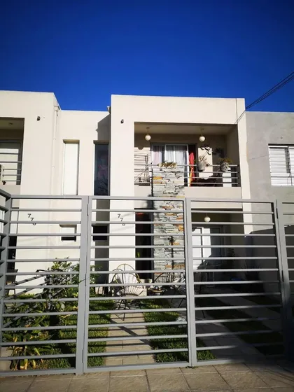 Dúplex En Venta - 2 Dormitorios 2 Baños - 104mts2 - Ituzaingó