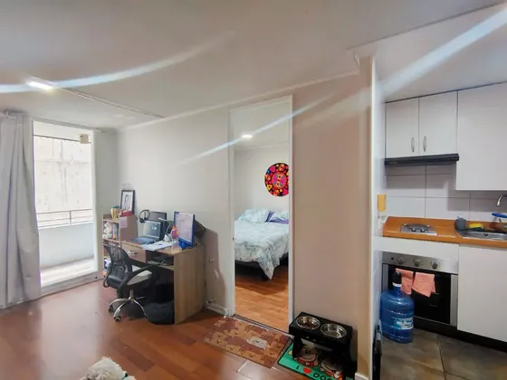 Se Vende Céntrico Y Práctico Departamento En Calle Huerfanos