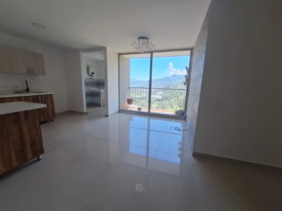  Apartamento En Arriendo Ubicado En Copacabana Sector Loma Los Duque (27016).