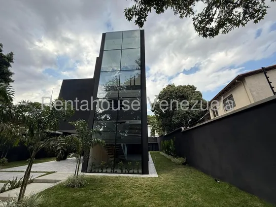 Casa En Venta Urb La Floresta Lp