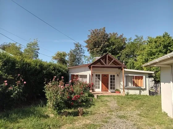 Venta Casa 3d2b + Cabaña 3d1b Sector Las Mariposas - Chillán