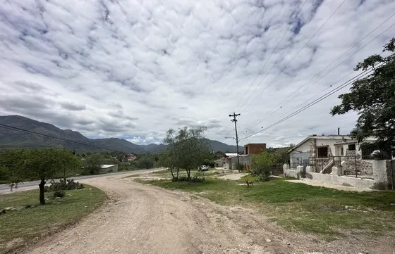 Venta Casa Capilla Del Monte 3 Dorm Sobre Ruta