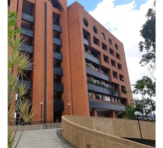Vendo Apartamento 380m2 Colinas Valle Arriba 2636