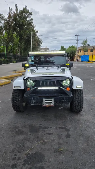 Jeep Wrangler Sport Unlimited 4x2 At