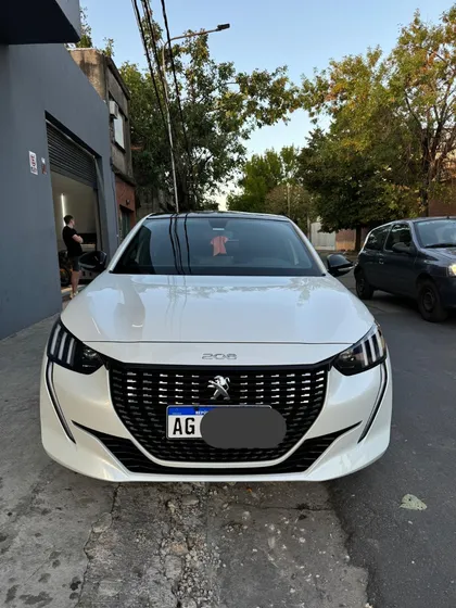 Peugeot 208 1.6 Road Trip
