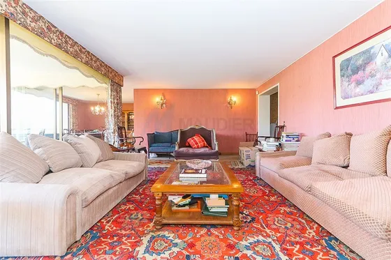 Departamento En Venta De 3 Dorm. En El Golf