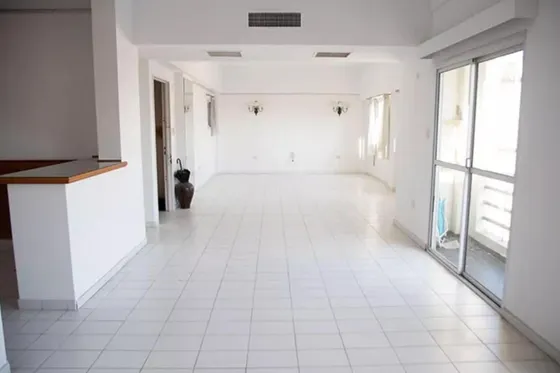 Departamento En Venta - 3 Dormitorios 2 Baños - Cocheras - 169mts2 - La Plata
