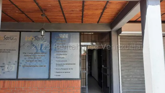 Raiza Suarez Vende Sensacional Local Comercial, Zona Estratégica De Cabudare,- 2 4 8 0 5 7-,  Alto Trafico Vehicular Y Peatonal, 50mts2, Oficinas, Baño, Recepción, Ideal Para El Desarrollo De Tu Negoc