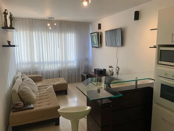 Hermoso Apartamento En Alquiler Amoblado Y Equipado En Lomas Del Sol. Ys12520477  Negociable