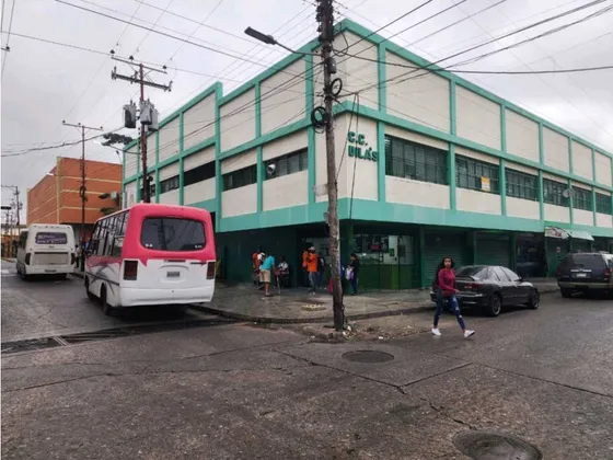 Alquiler De Local Comercial De 120 M2, Cc Dila's Av. Lara