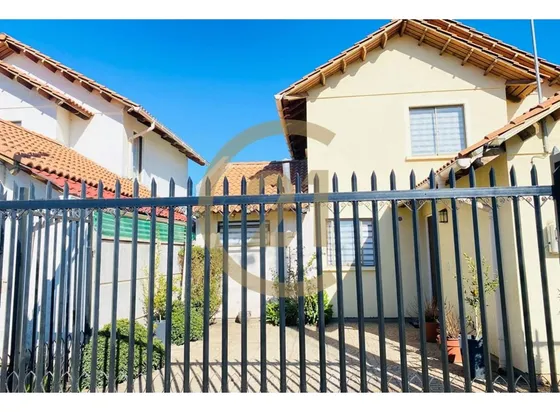 Venta Casa Las Rosas Machali 3d 3b