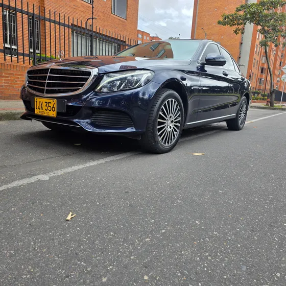 Mercedes-benz Clase C 2.0 Cgi Exclusive